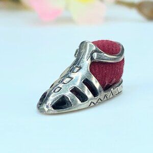Sweet Novelty sterling silver 925 miniature shoe sandal pin cushion A128